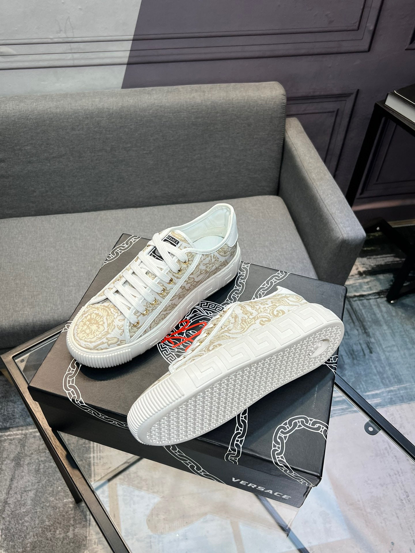 LuxluxHouse Best Quality Shoes Versace