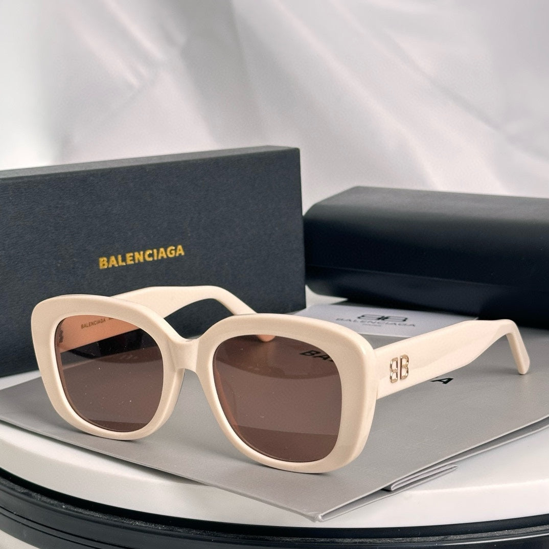 LuxluxHouse Best Quality Balenciaga Glasses