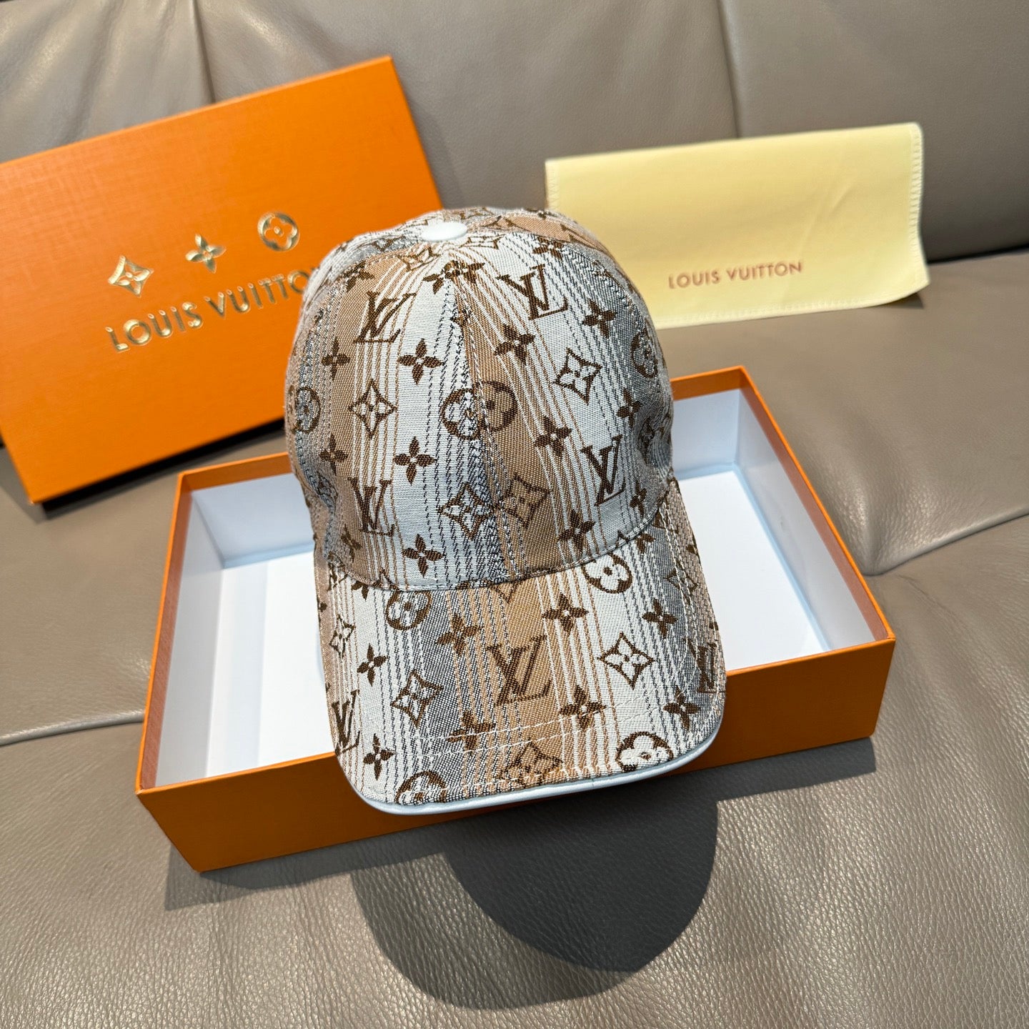 LuxluxHouse Best Quality Caps Louis Vuitton