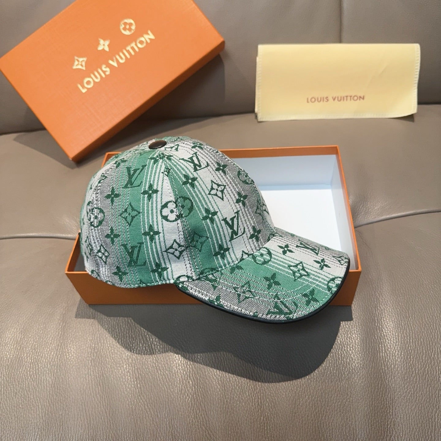 LuxluxHouse Best Quality Caps Louis Vuitton