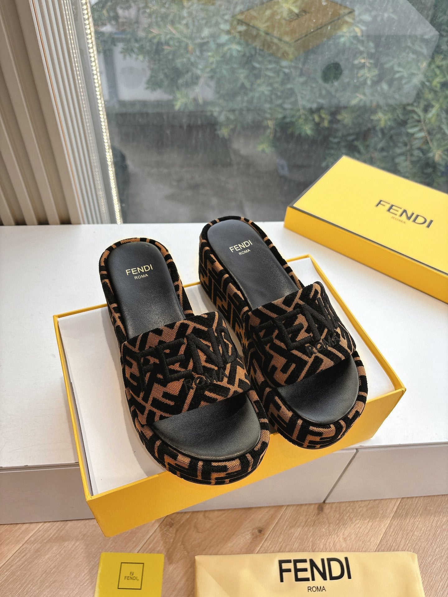 LuxluxHouse Best Quality Fendi Women Shoes