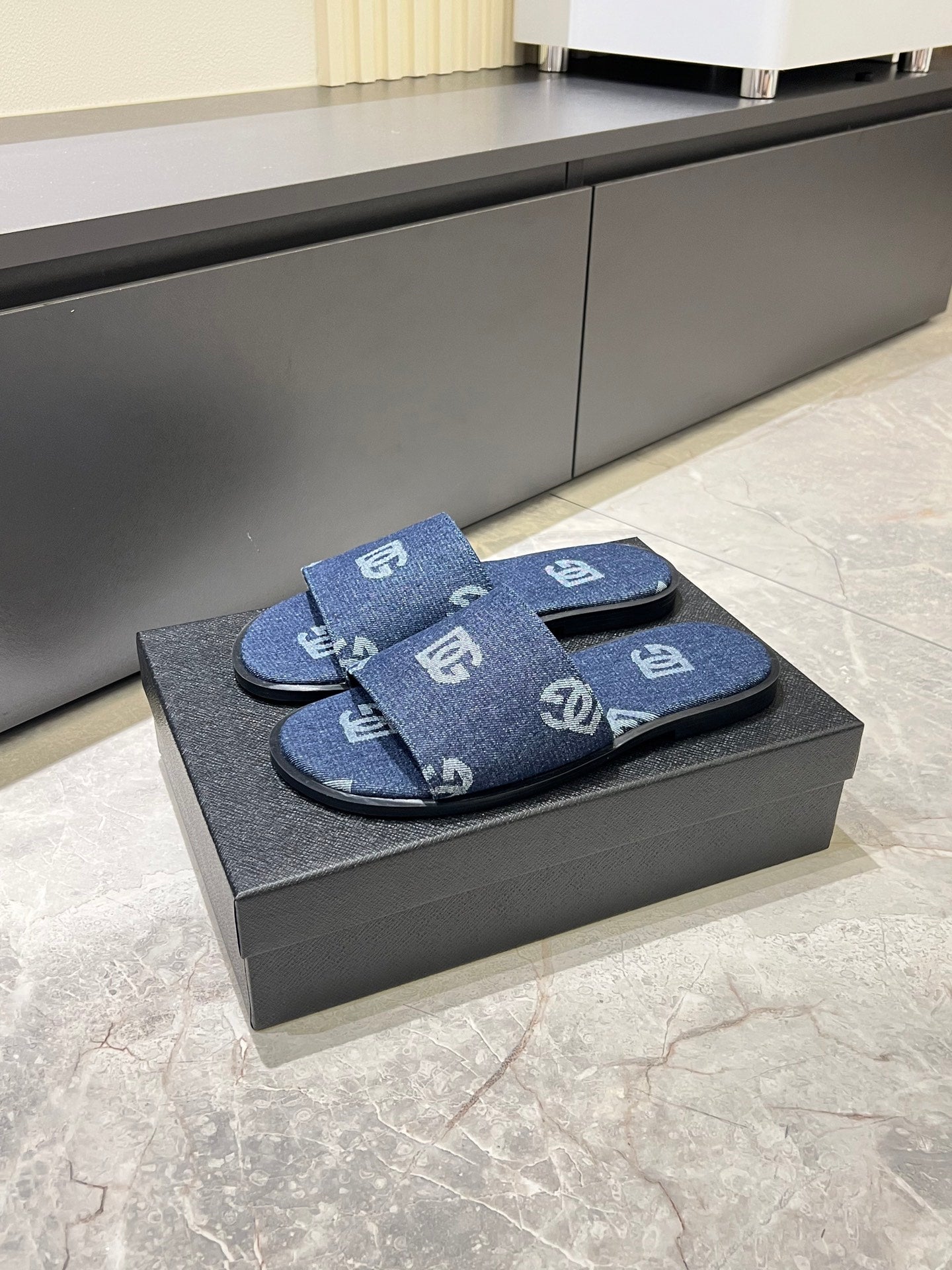 LuxluxHouse Best Quality Sandals Dolce & Gabbana