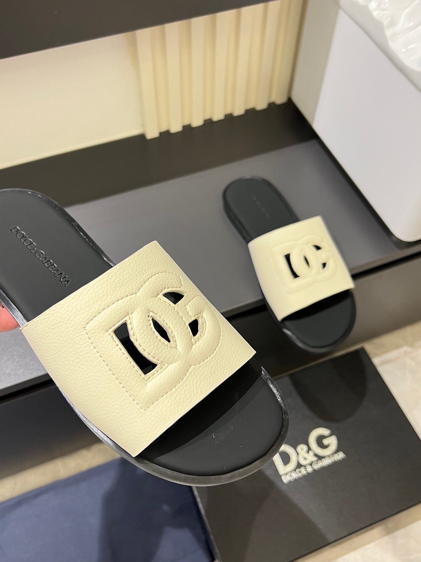 LuxluxHouse Best Quality Sandals Dolce & Gabbana