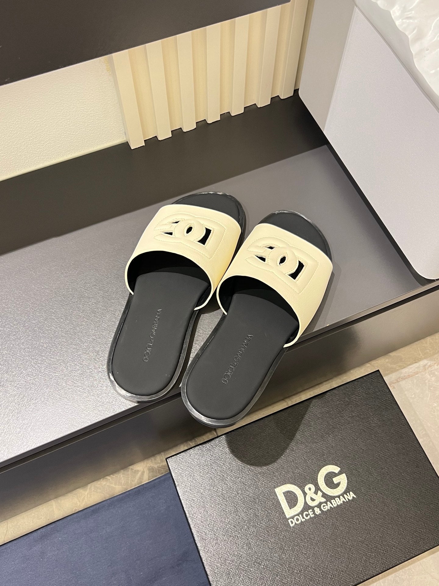 LuxluxHouse Best Quality Sandals Dolce & Gabbana