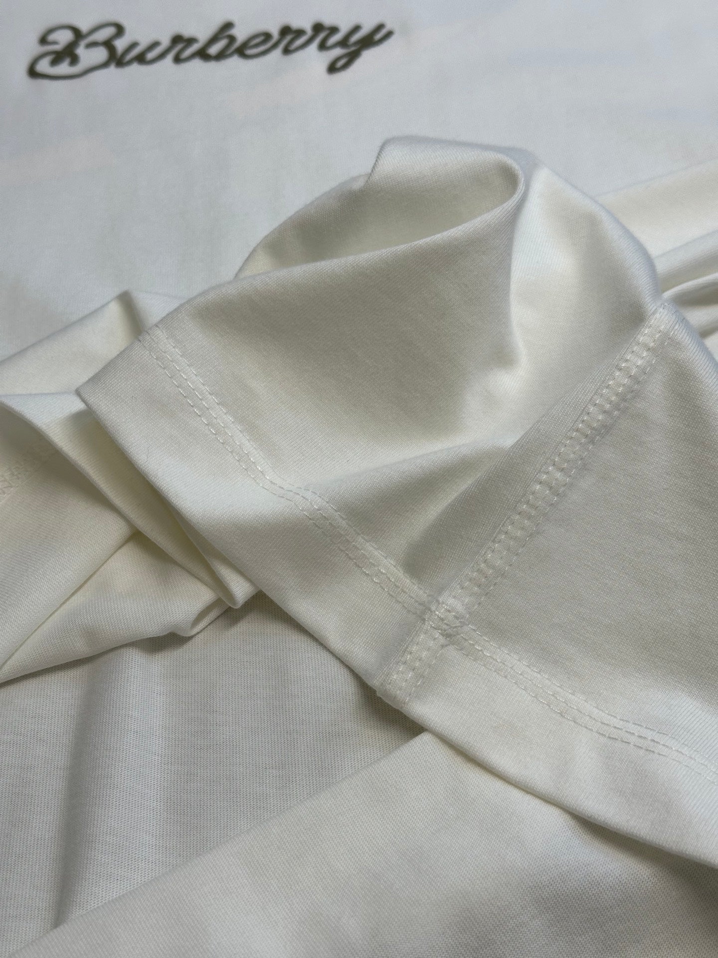 LuxluxHouse Best Quality Clothes Burberry T-shirt