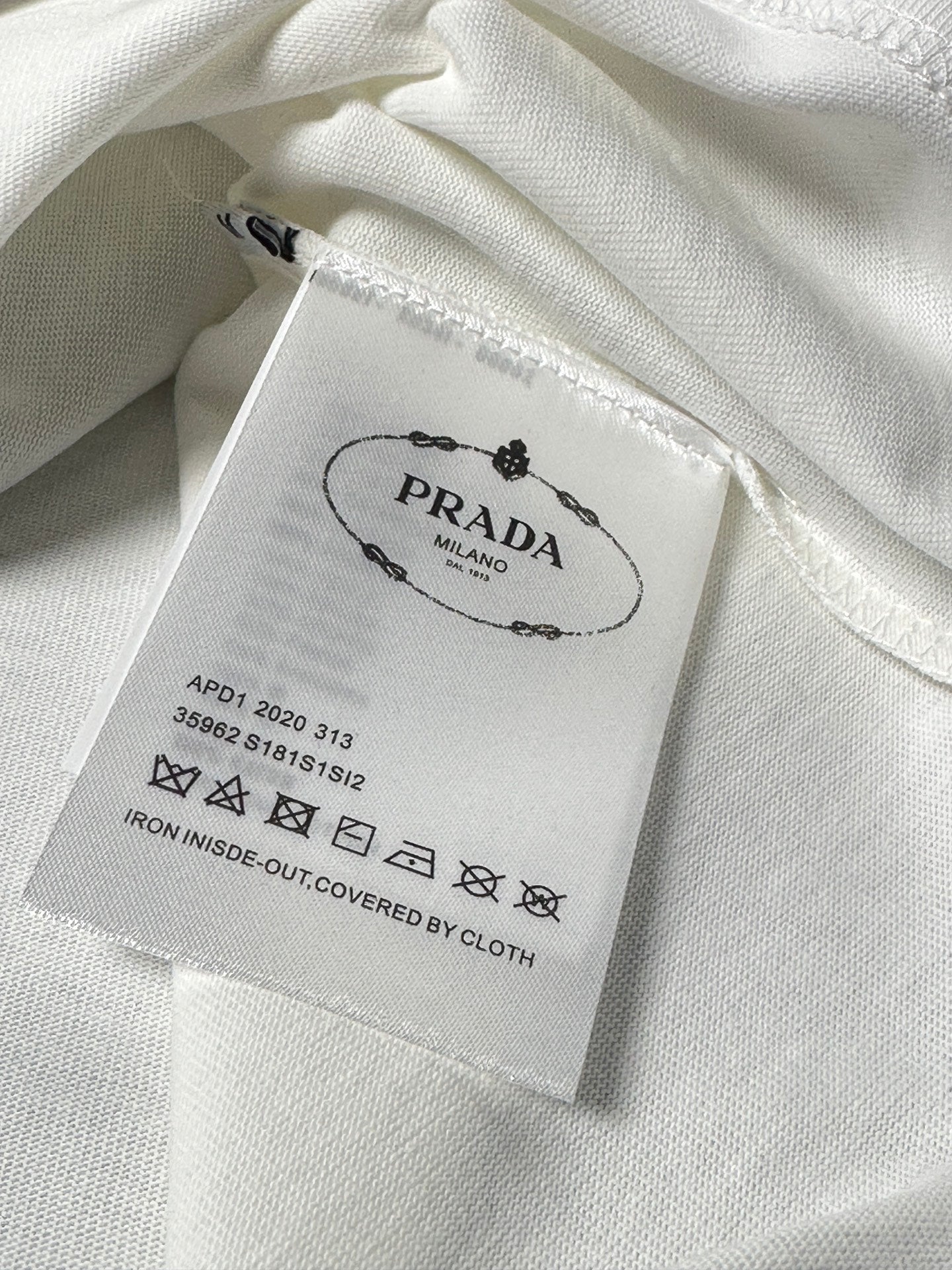 LuxluxHouse Best Quality Clothes T-shirt Prada