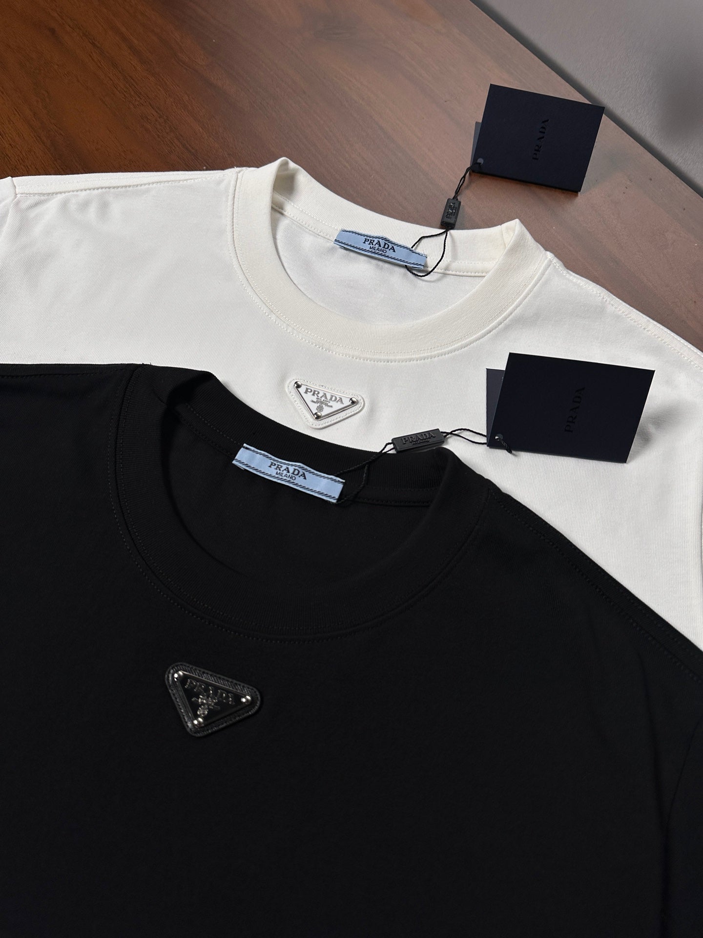 LuxluxHouse Best Quality Clothes T-shirt Prada