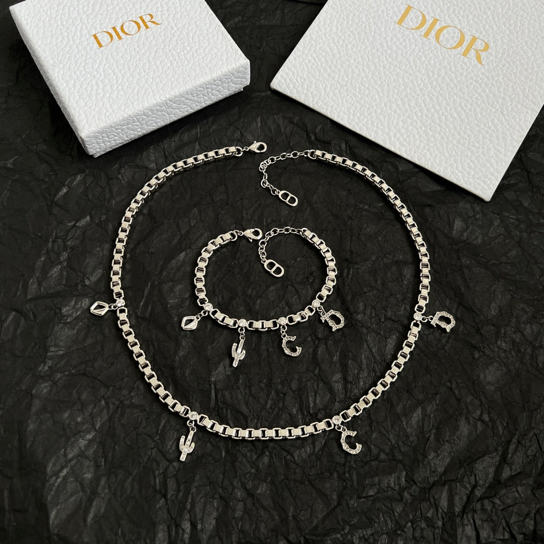 LuxluxHouse Best Quality Accessories Necklace Dior