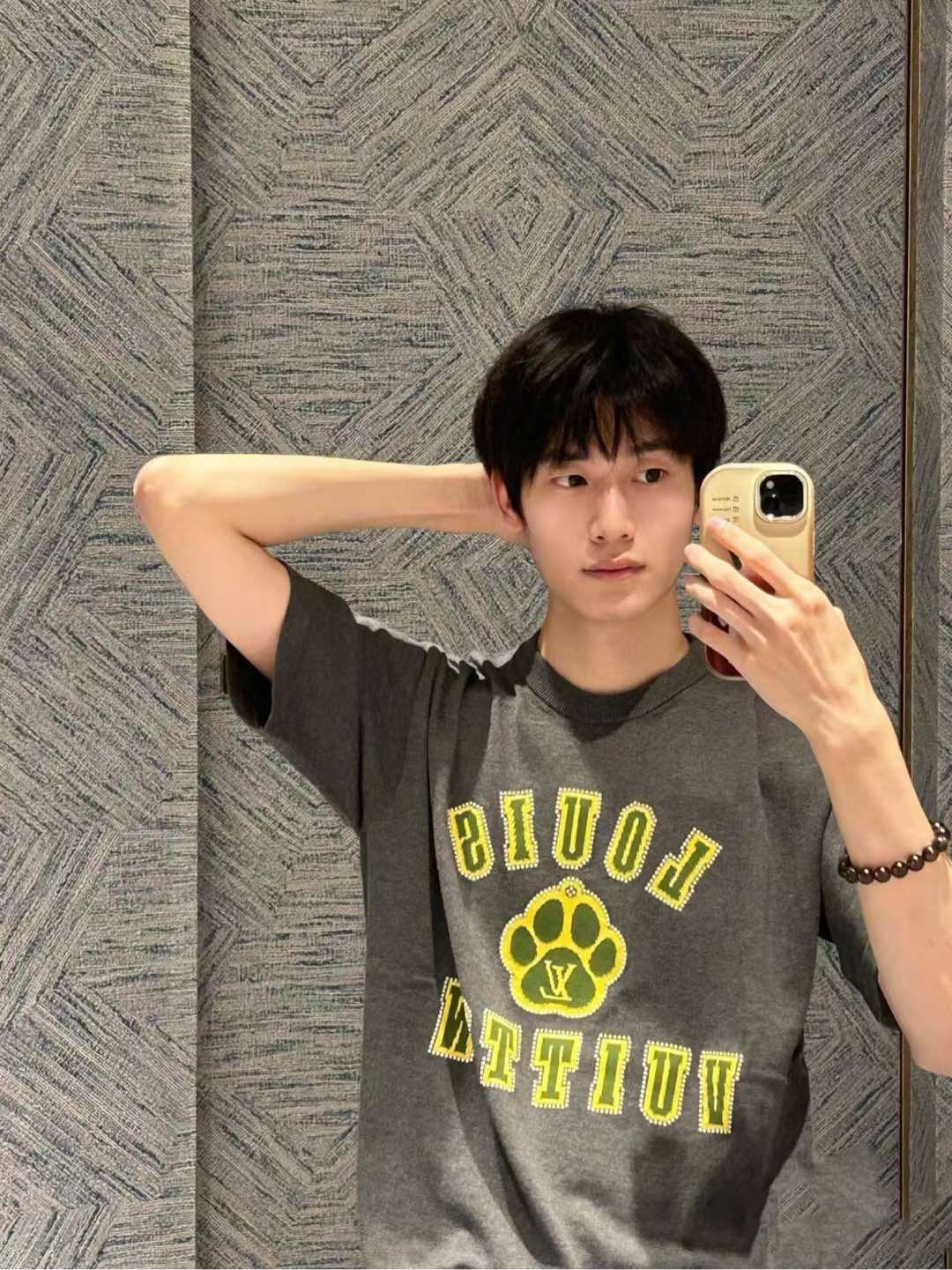 LuxluxHouse Best Quality Clothes T-shirt Louis Vuitton