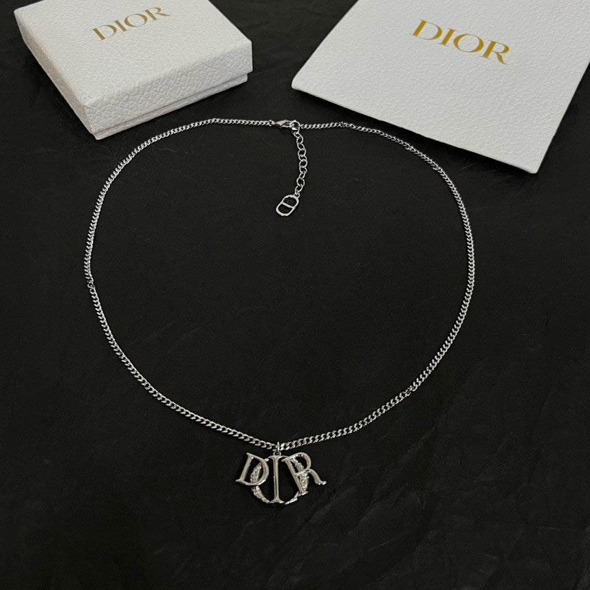 LuxluxHouse Best Quality Accessories Van Cleef & Arpels Necklace Necklace Dior