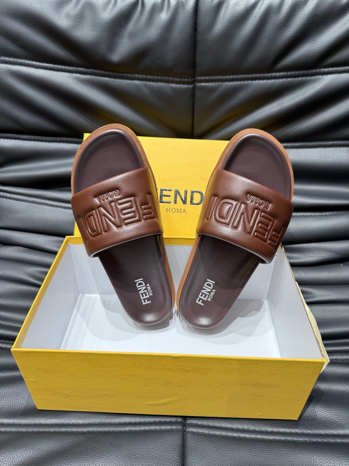 LuxluxHouse Best Quality Sandals Fendi