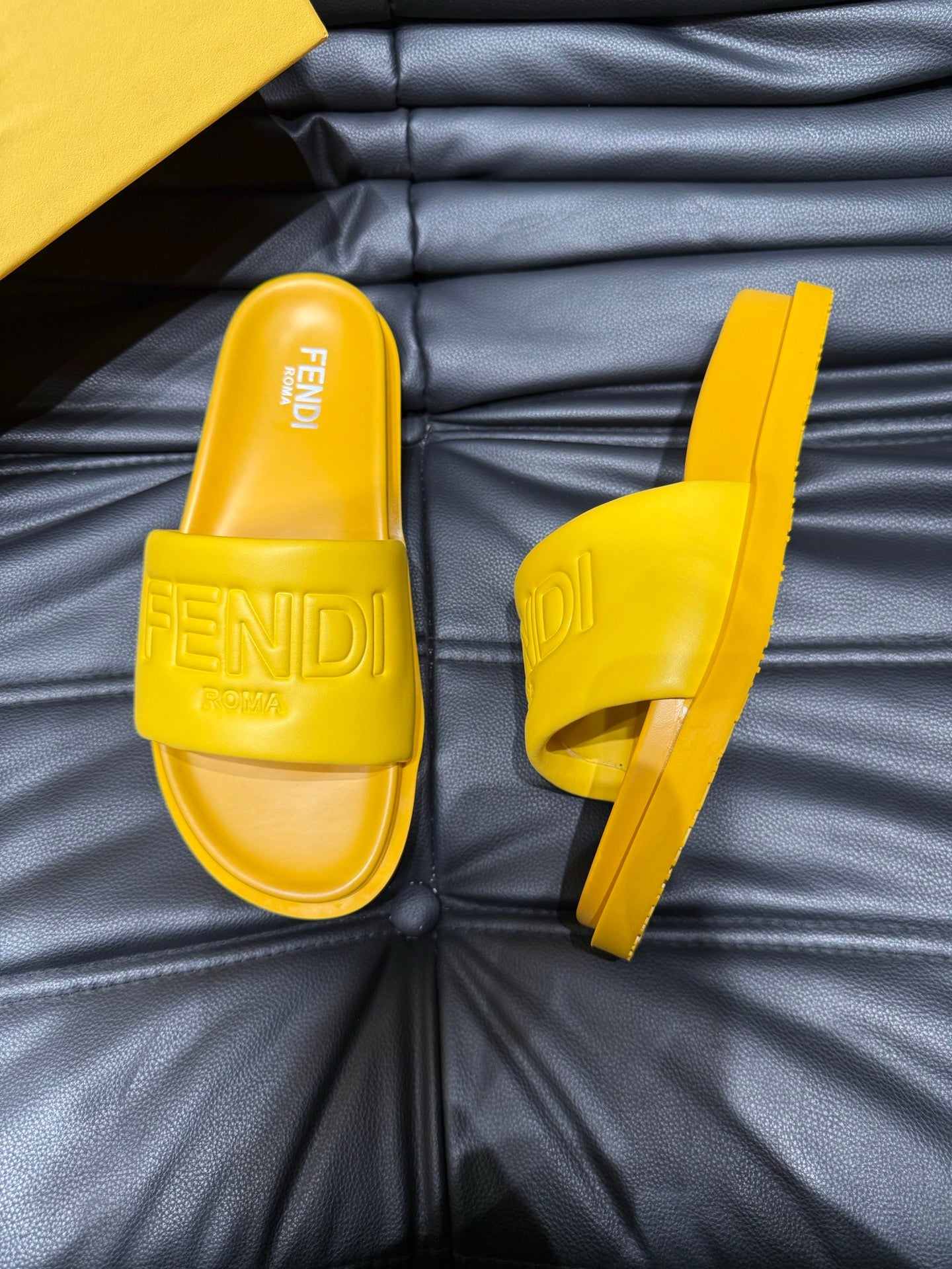 LuxluxHouse Best Quality Sandals Fendi
