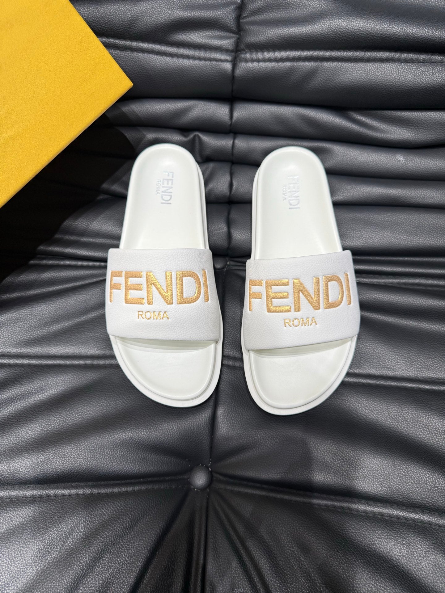 LuxluxHouse Best Quality Sandals Fendi