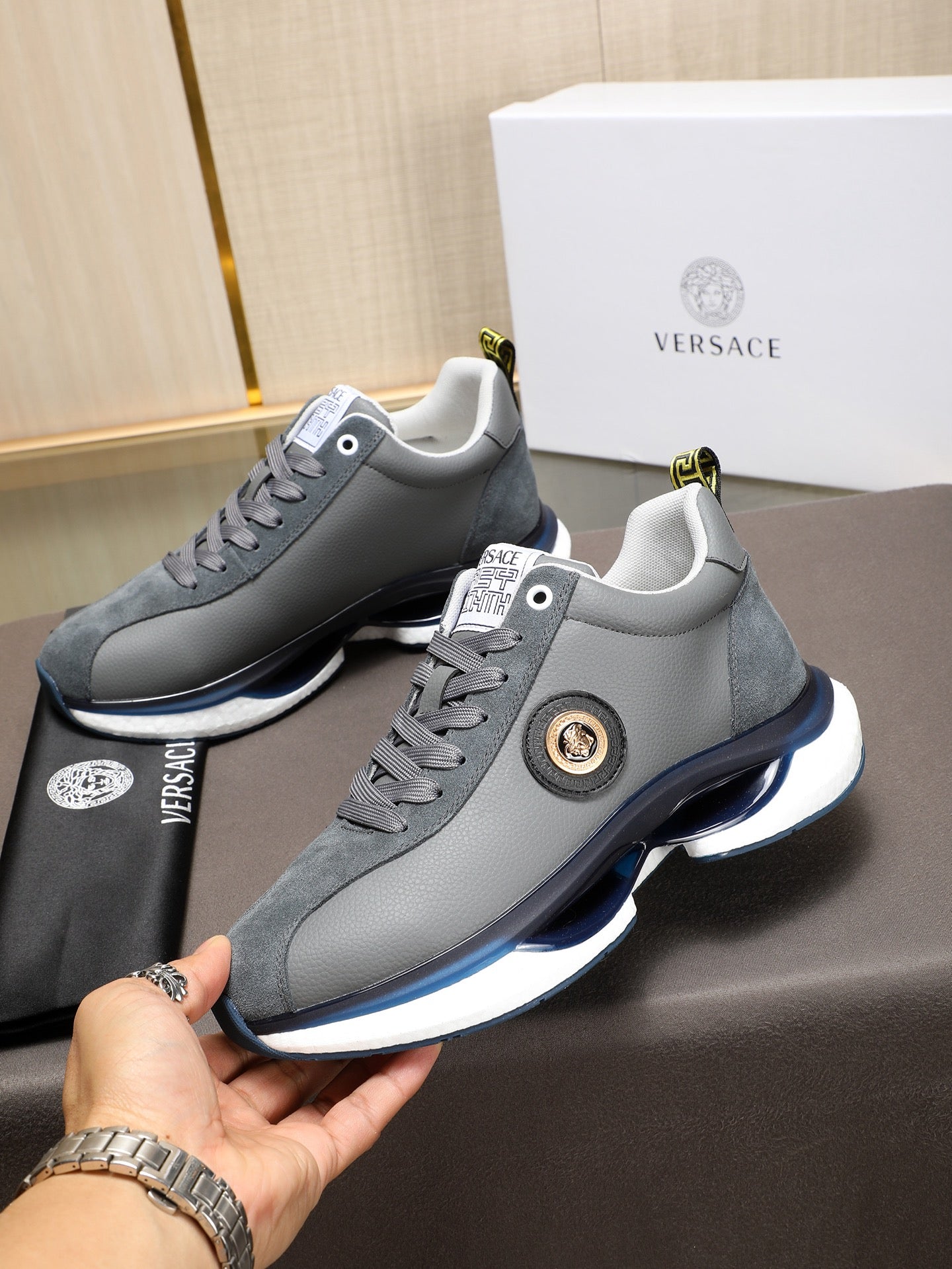 LuxluxHouse Best Quality Shoes Versace