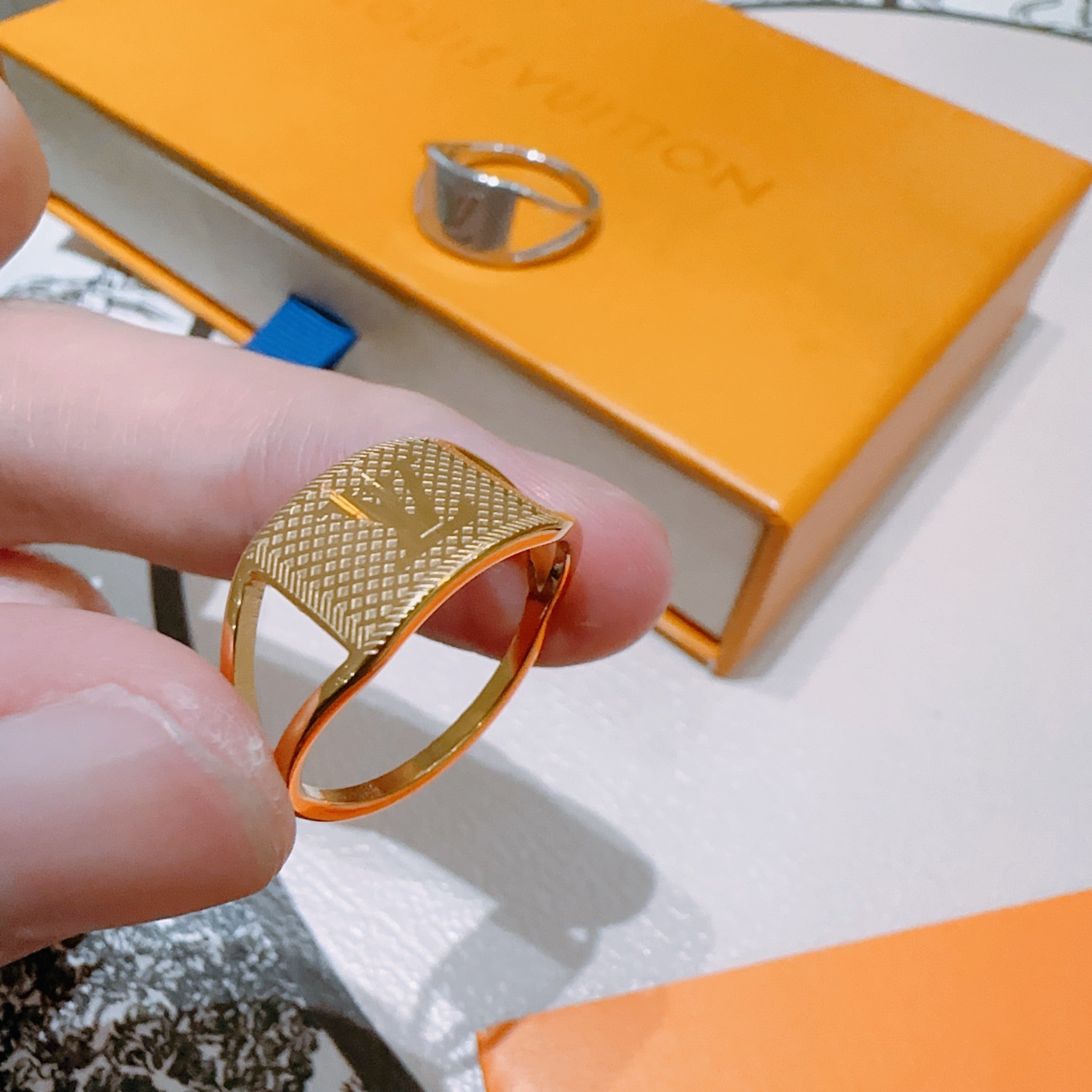 LuxluxHouse Best Quality Accessories Ring Ring Van Cleef & Arpels Necklace Ring Louis Vuitton