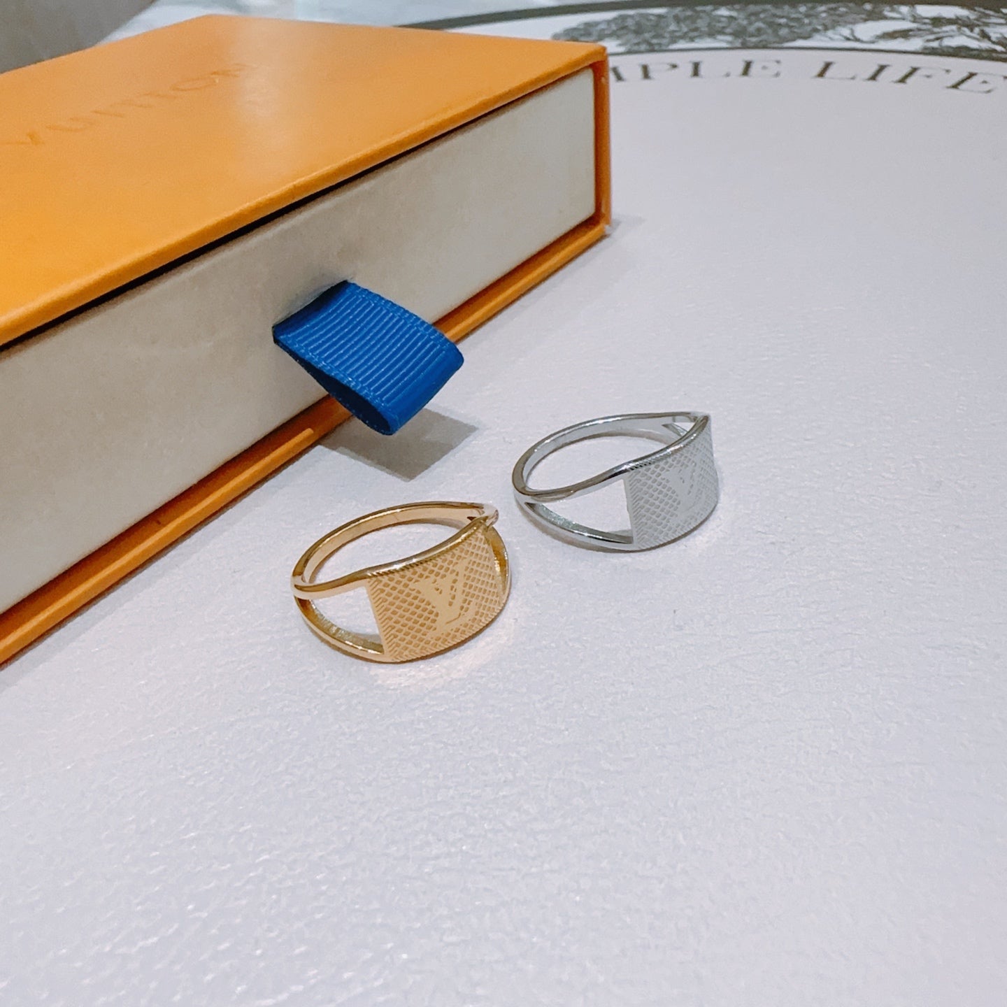 LuxluxHouse Best Quality Accessories Ring Ring Van Cleef & Arpels Necklace Ring Louis Vuitton