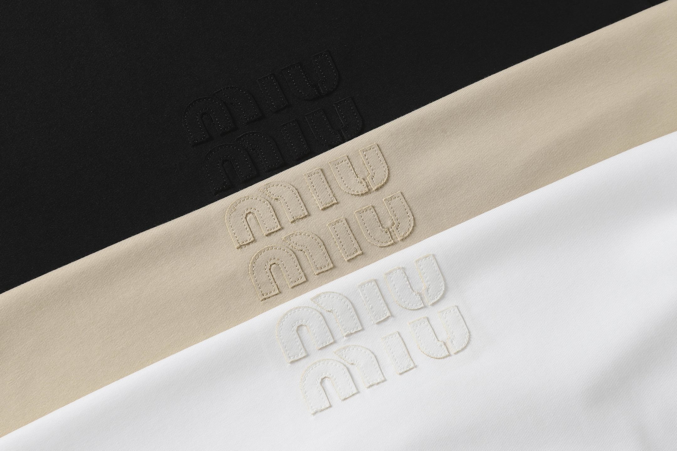 LuxluxHouse Best Quality Clothes Miu Miu T-shirt