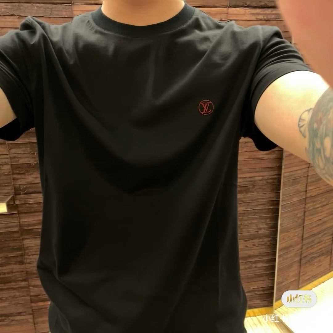 LuxluxHouse Best Quality Clothes T-shirt Louis Vuitton