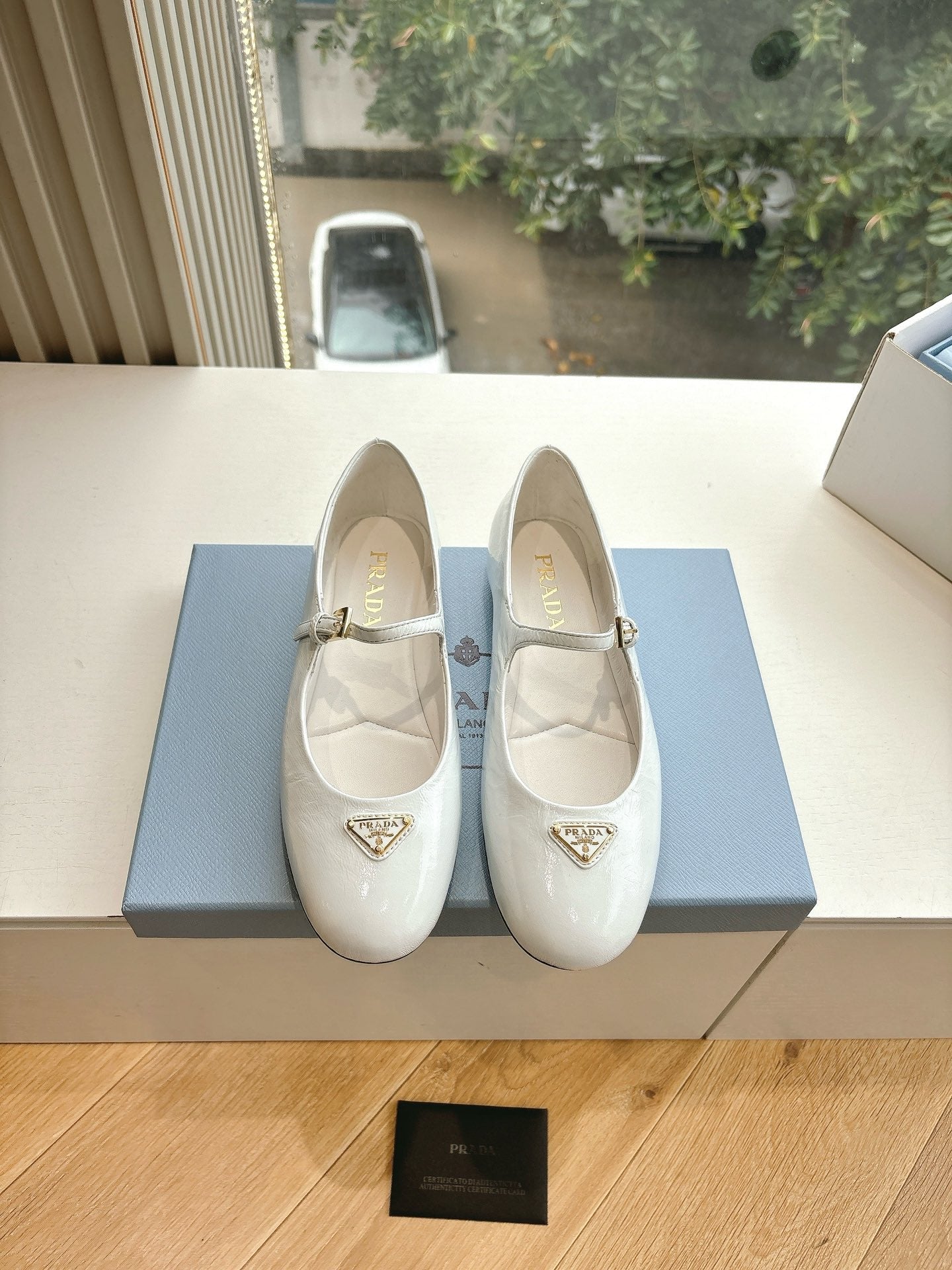 LuxluxHouse Best Quality Women Shoes Prada