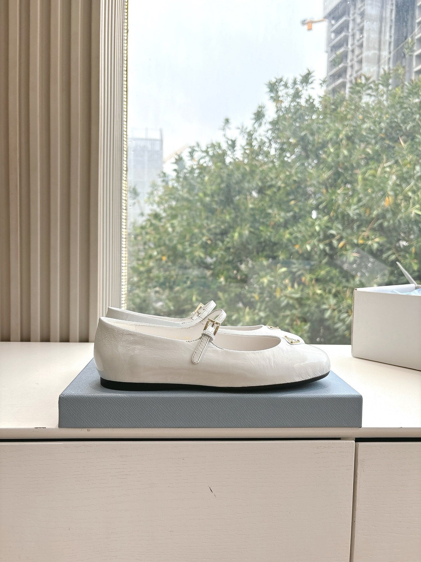 LuxluxHouse Best Quality Women Shoes Prada