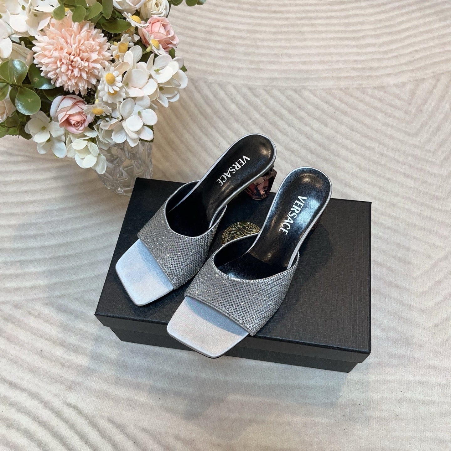LuxluxHouse Best Quality Versace Women Shoes