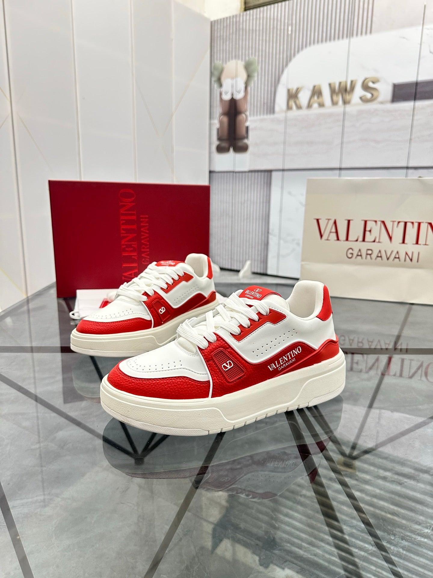 LuxluxHouse Best Quality Shoes Valentino