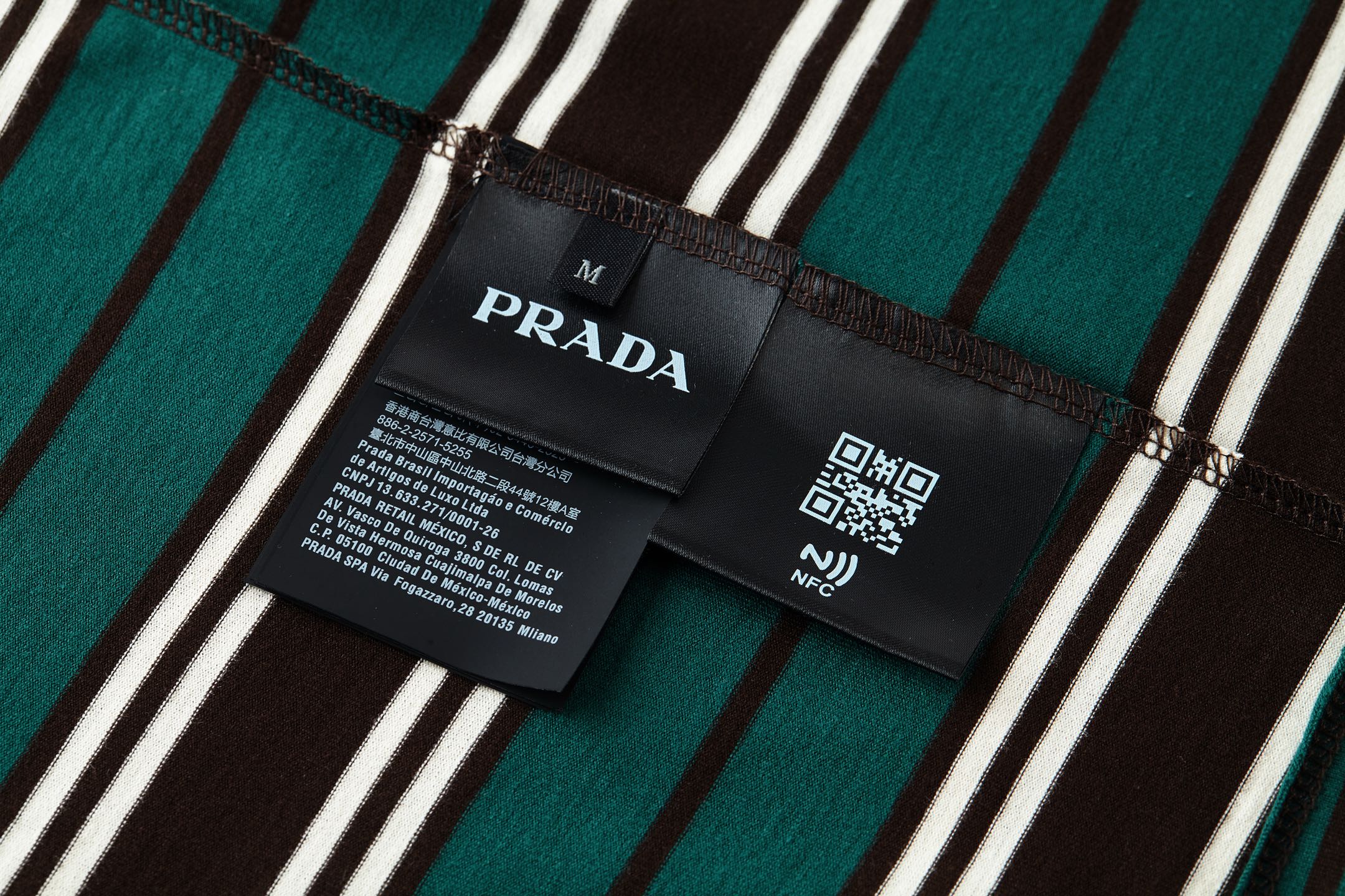 LuxluxHouse Best Quality Clothes T-shirt Prada