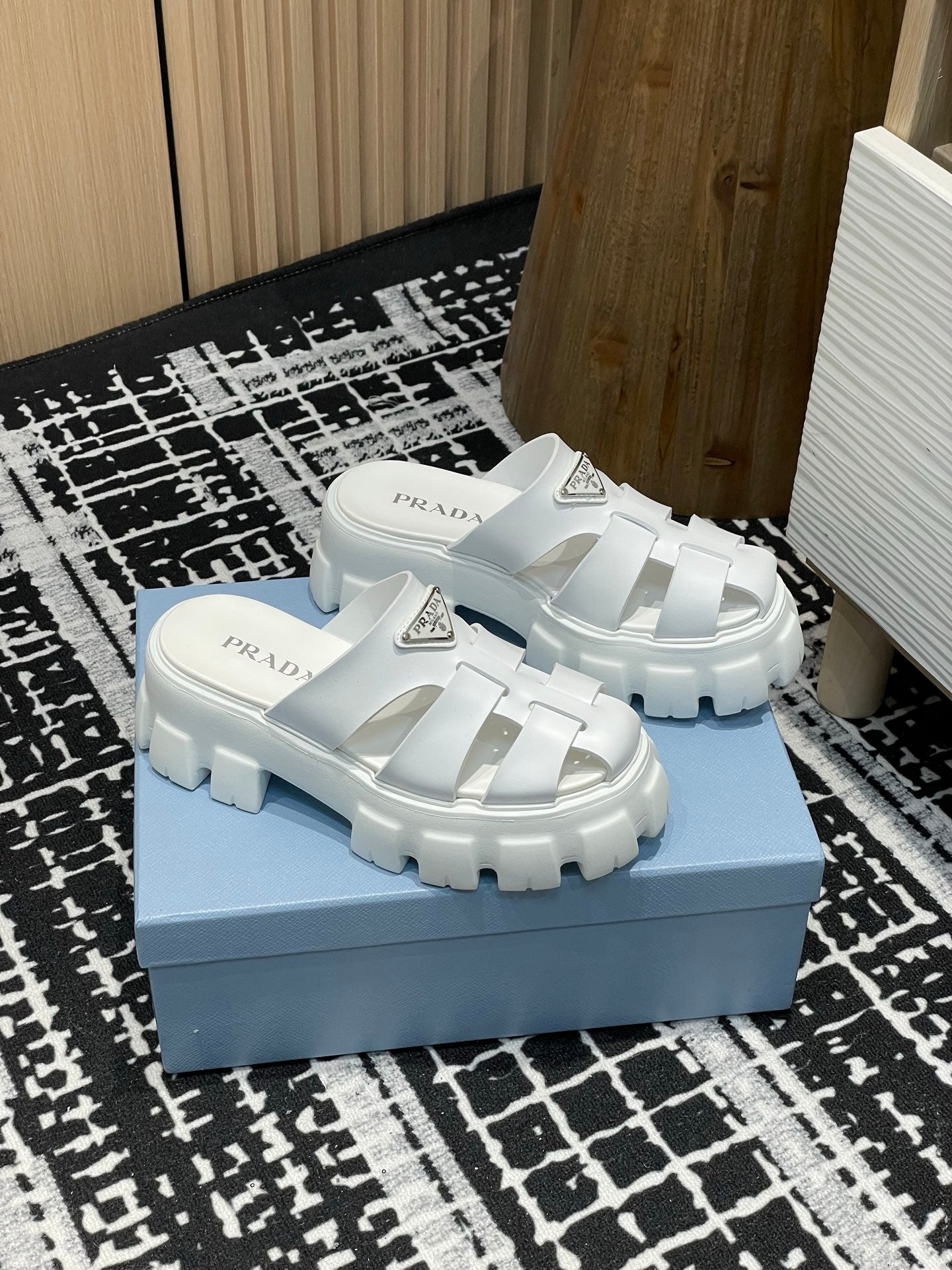 LuxluxHouse Best Quality Women Shoes Prada