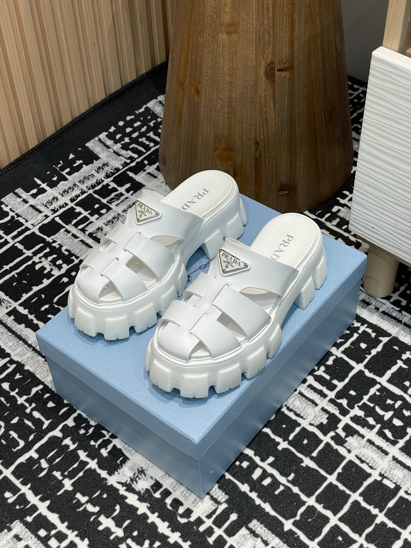 LuxluxHouse Best Quality Women Shoes Prada