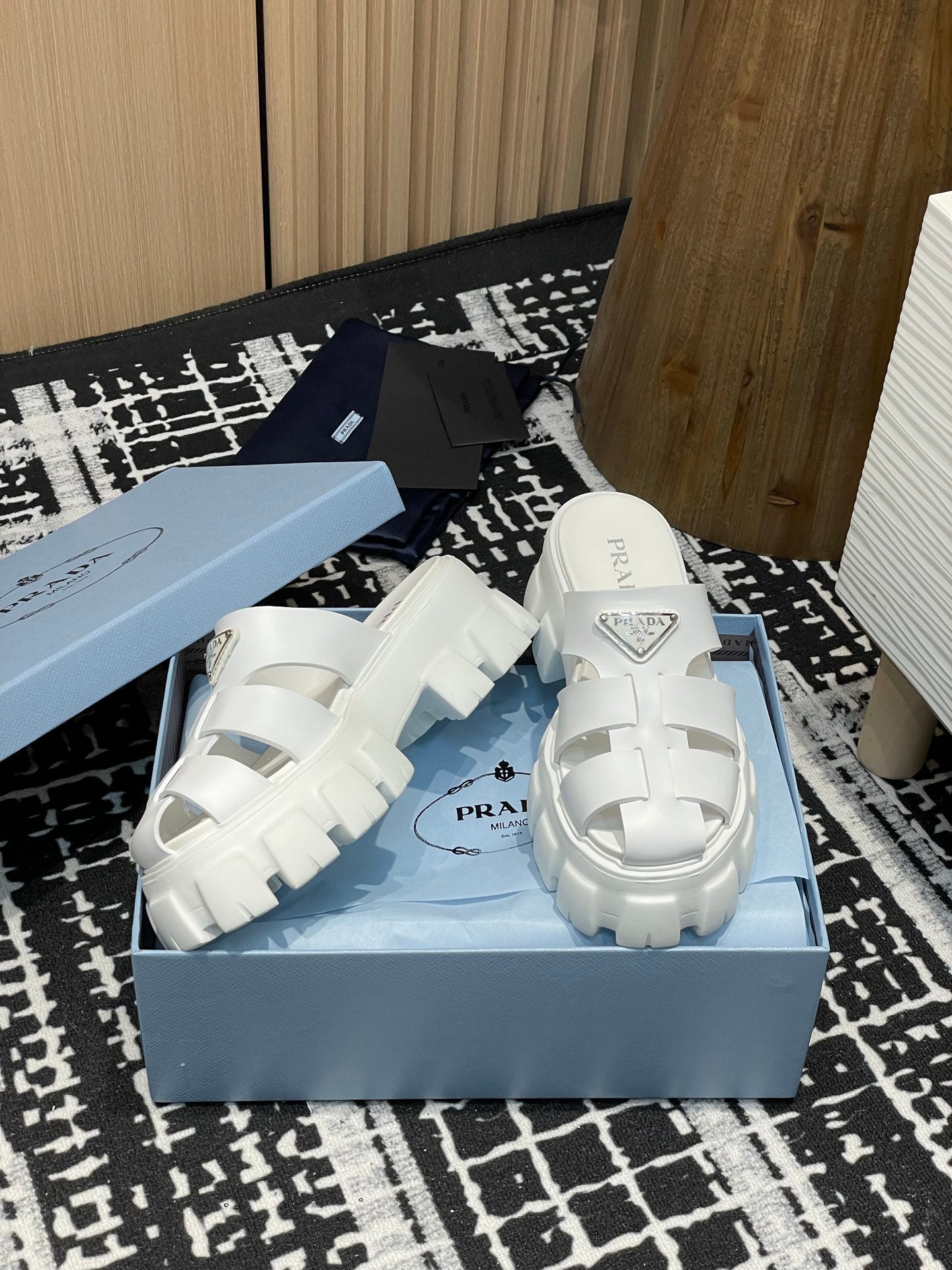 LuxluxHouse Best Quality Women Shoes Prada