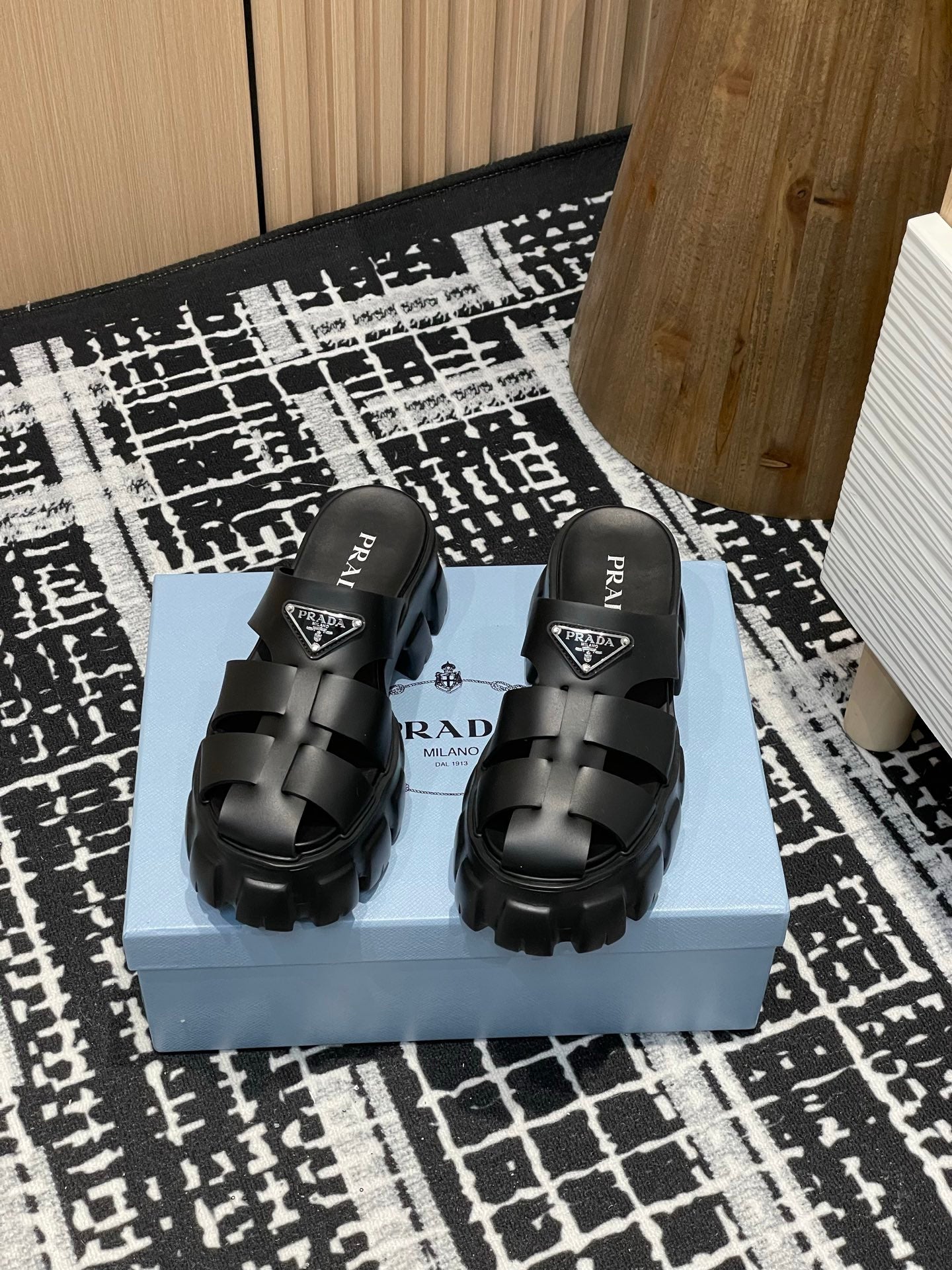 LuxluxHouse Best Quality Women Shoes Prada