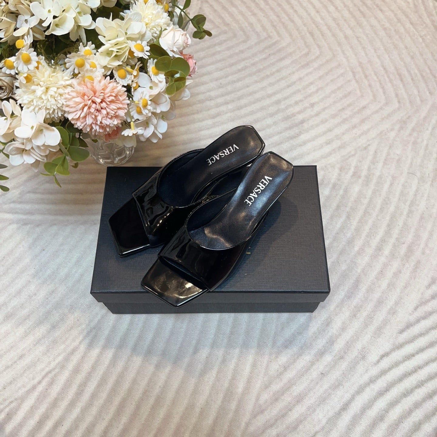LuxluxHouse Best Quality Versace Women Shoes