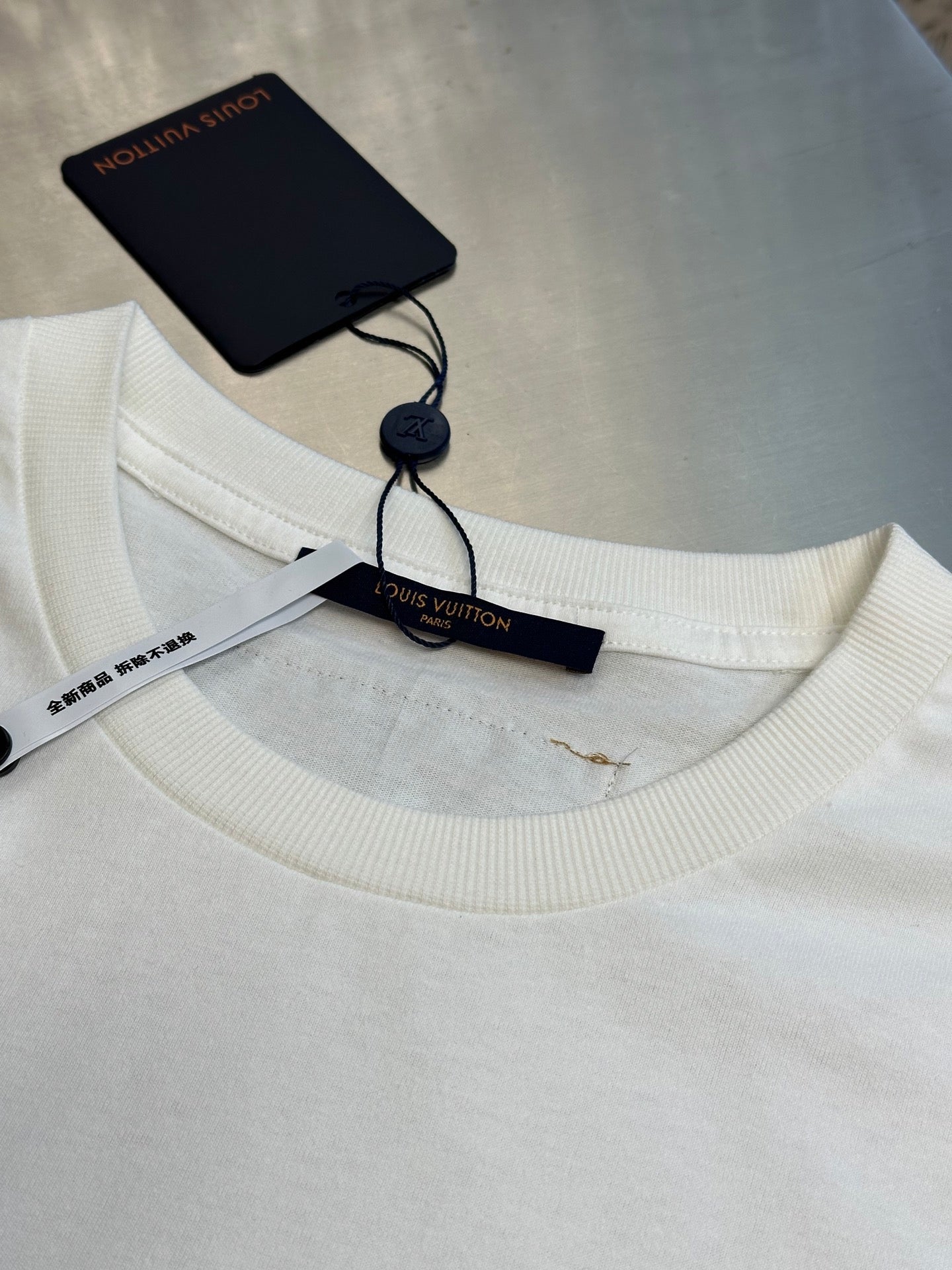 LuxluxHouse Best Quality Clothes T-shirt Louis Vuitton