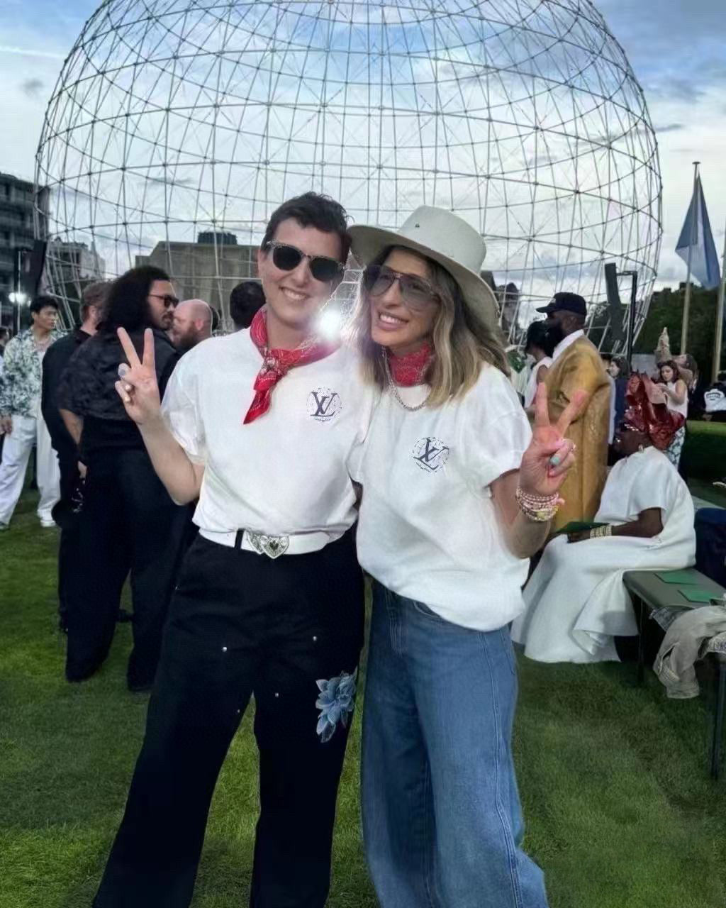 LuxluxHouse Best Quality Clothes T-shirt Louis Vuitton