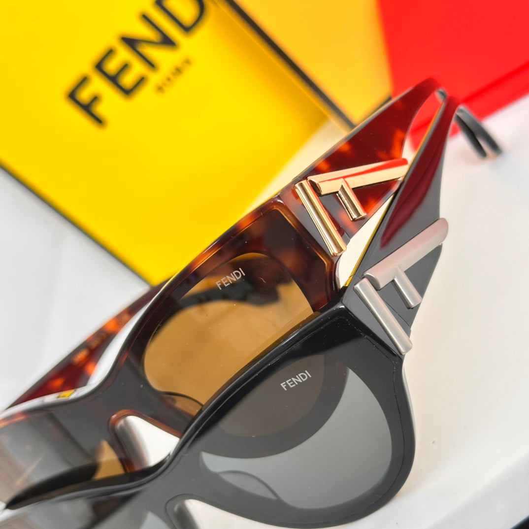 LuxluxHouse Best Quality Glasses Fendi