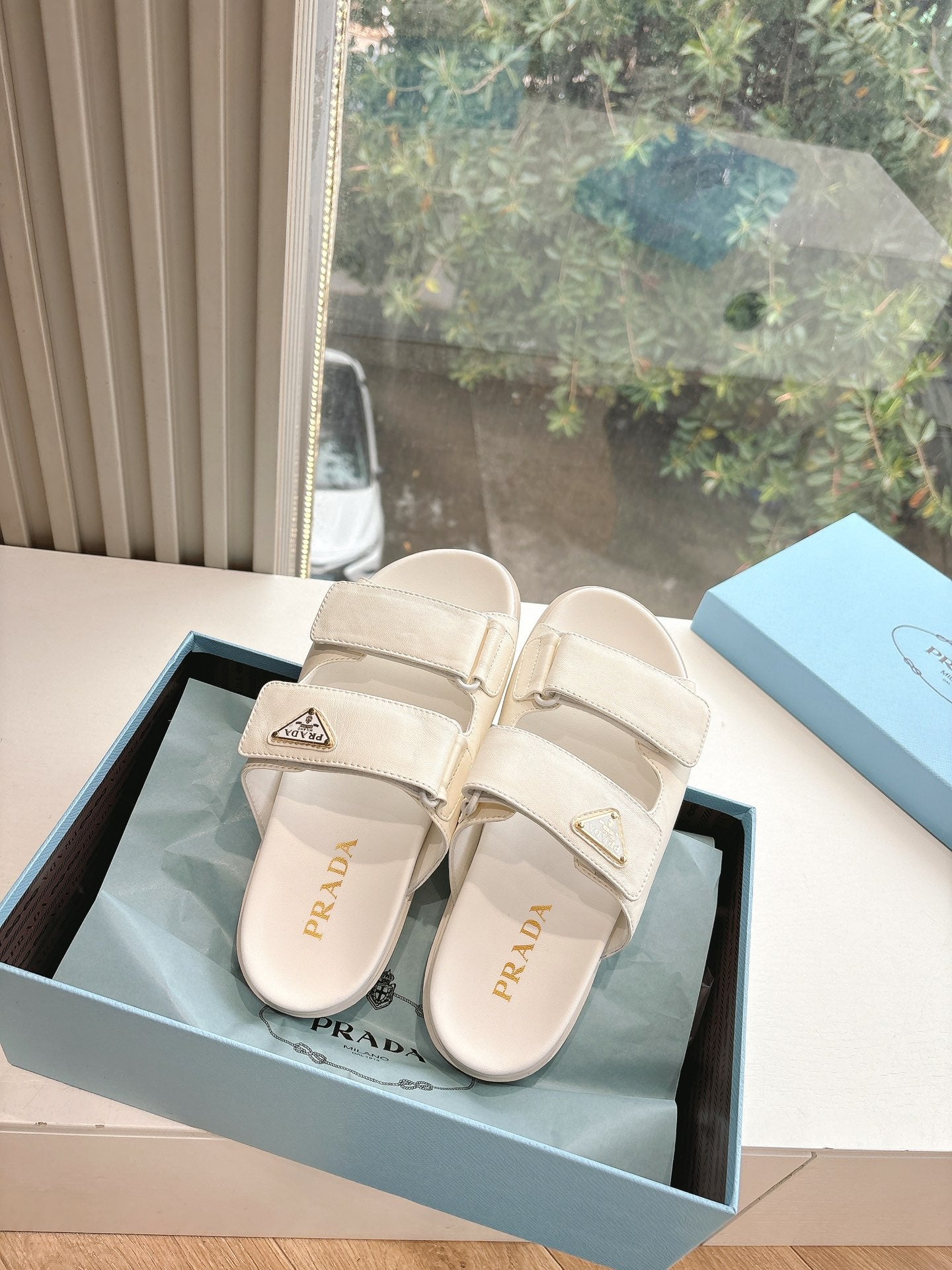 LuxluxHouse Best Quality Women Shoes Prada