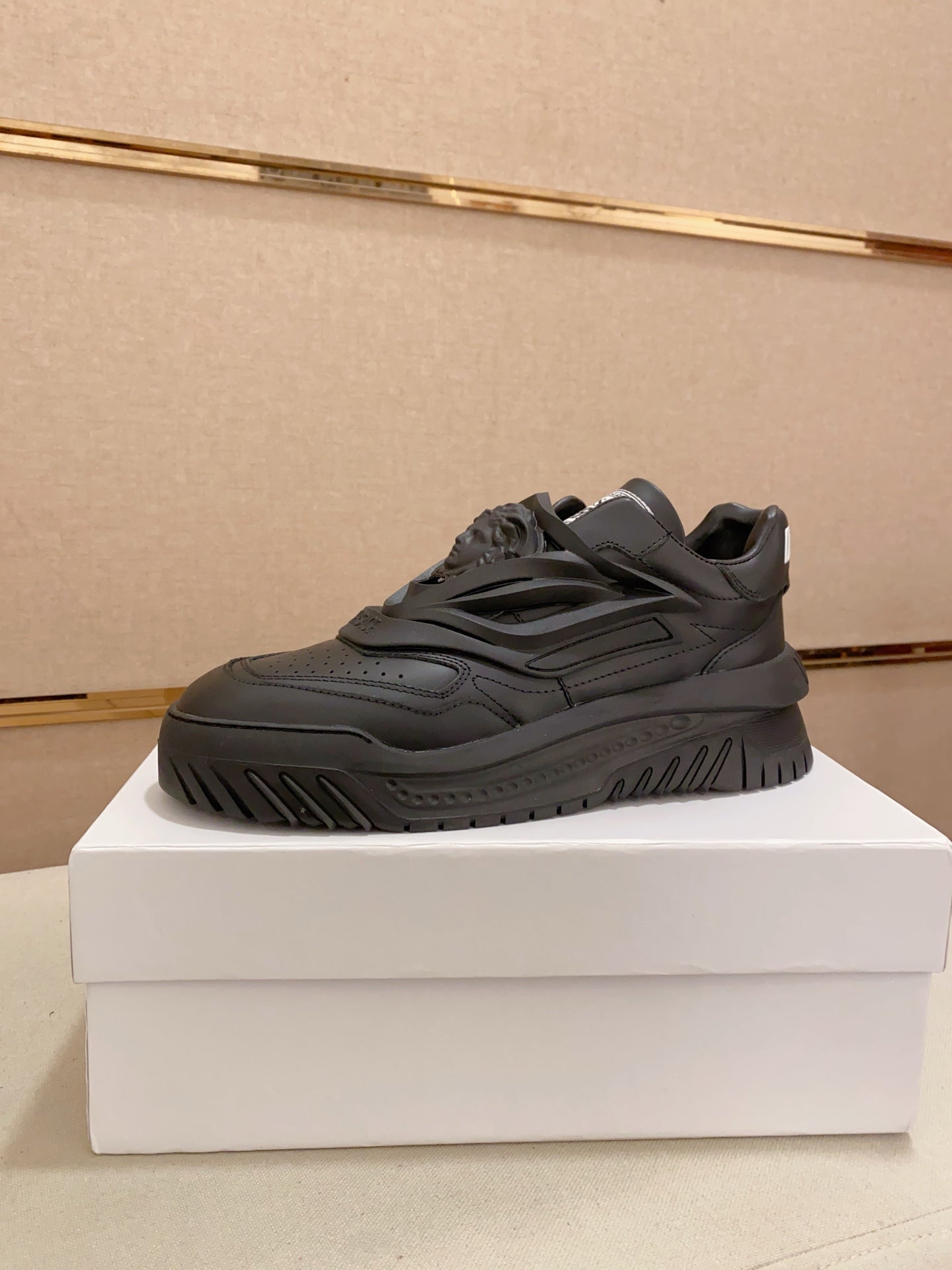 LuxluxHouse Best Quality Shoes Versace