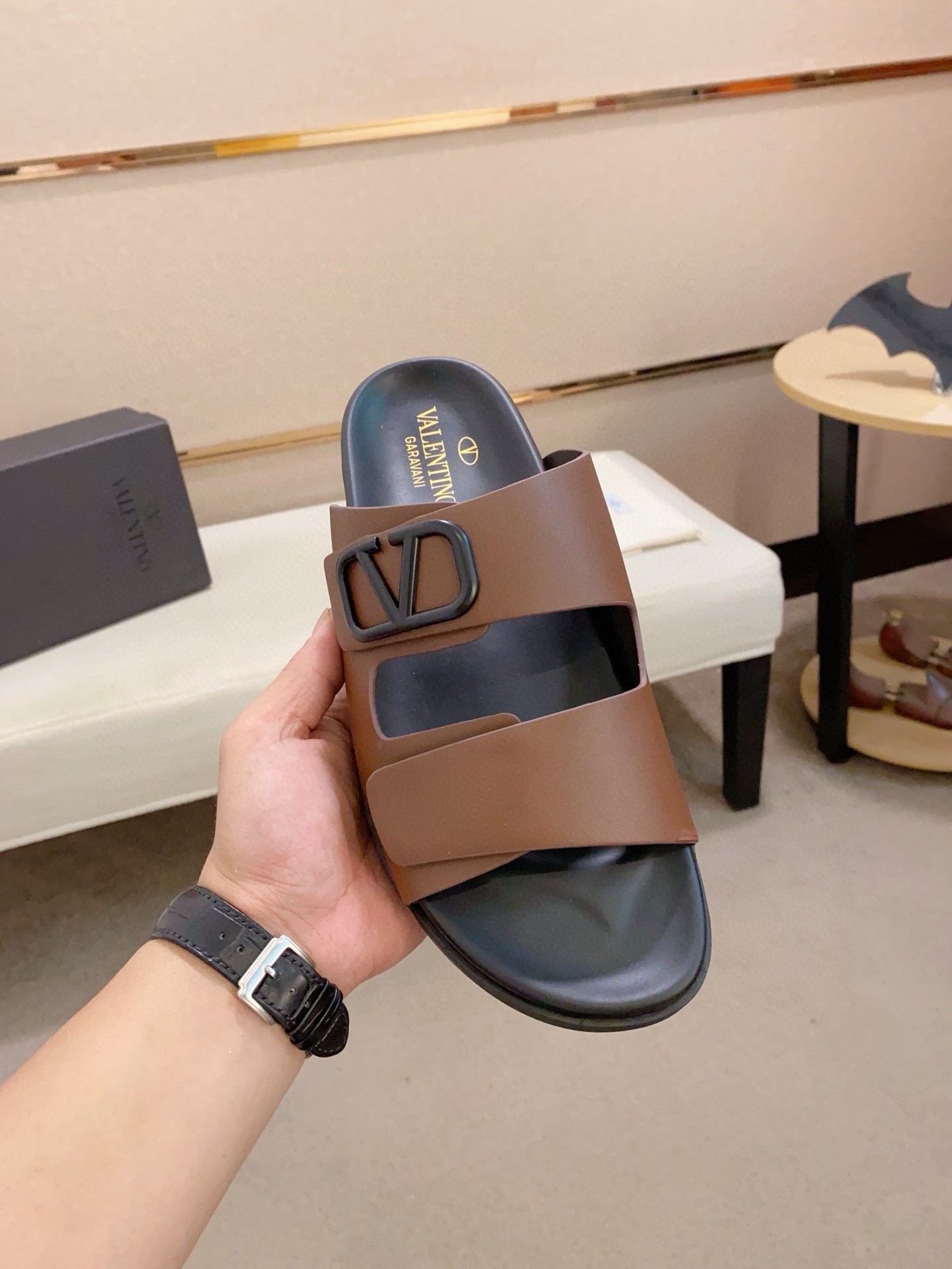 LuxluxHouse Best Quality Sandals Valentino