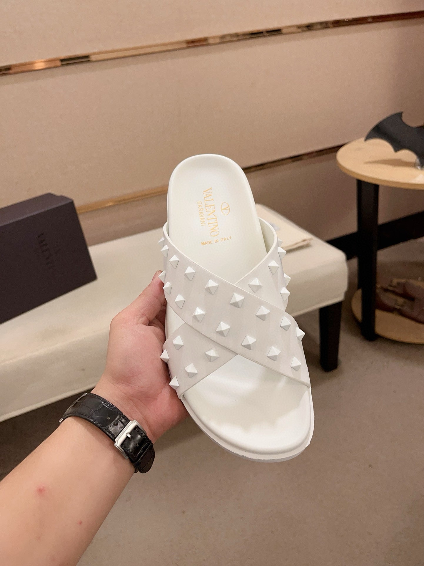 LuxluxHouse Best Quality Sandals Valentino