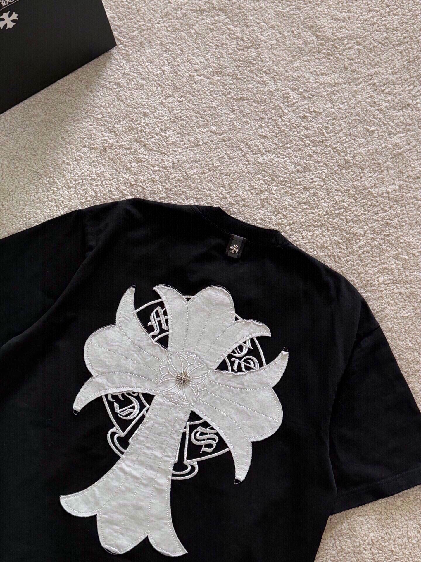 LuxluxHouse Best Quality Clothes Chrome Hearts T-shirt