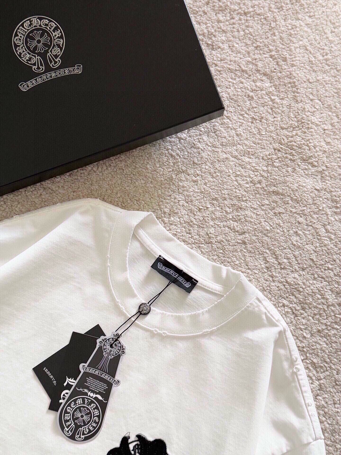 LuxluxHouse Best Quality Clothes Chrome Hearts T-shirt