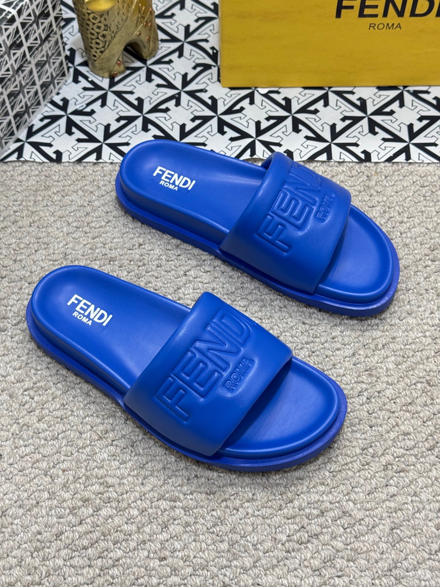 LuxluxHouse Best Quality Sandals Fendi