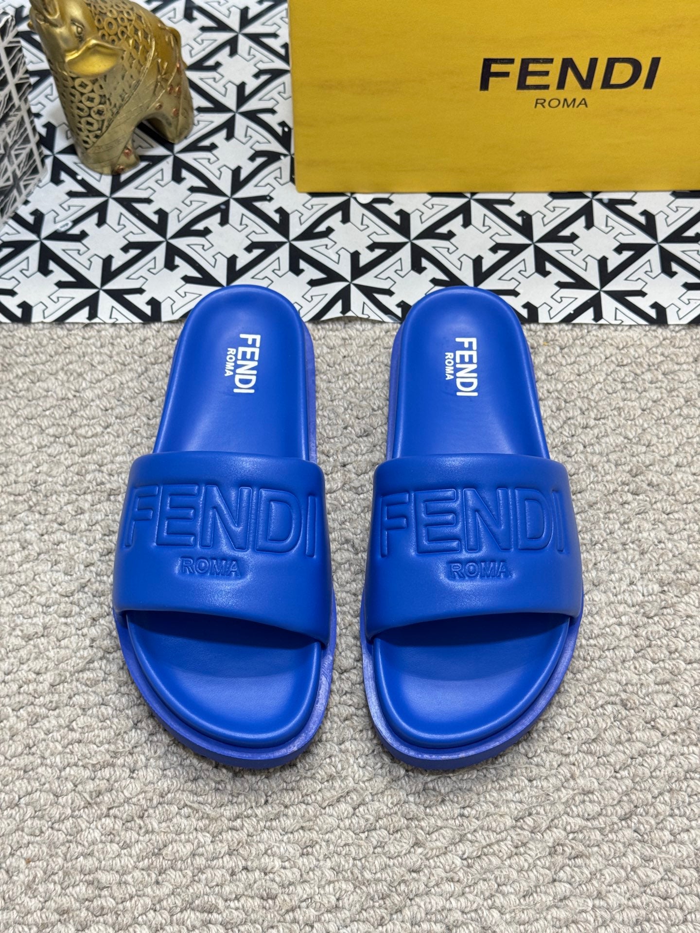 LuxluxHouse Best Quality Sandals Fendi