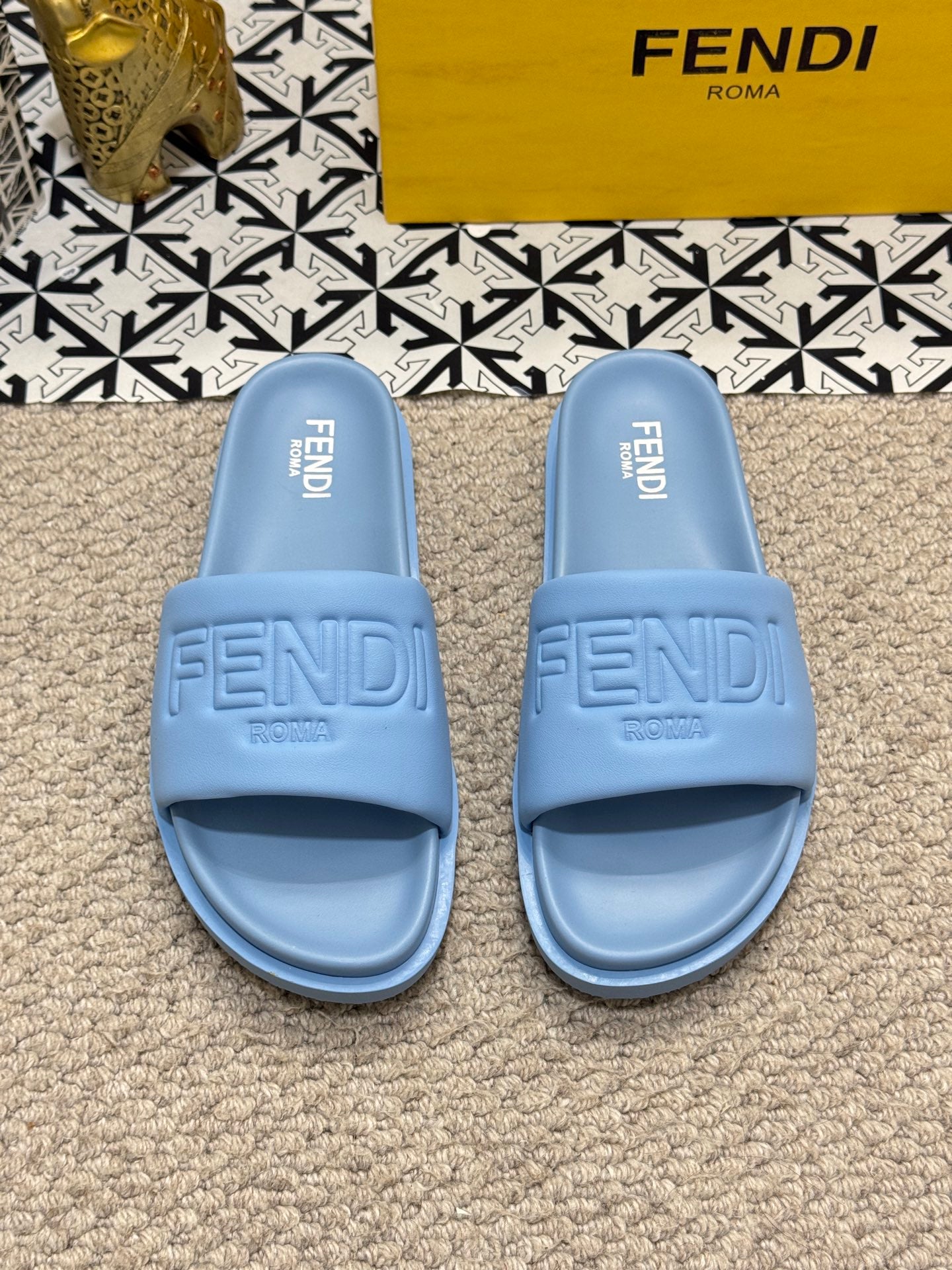 LuxluxHouse Best Quality Sandals Fendi