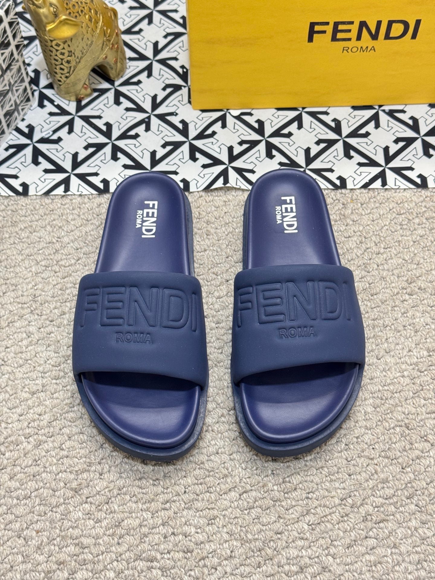 LuxluxHouse Best Quality Sandals Fendi