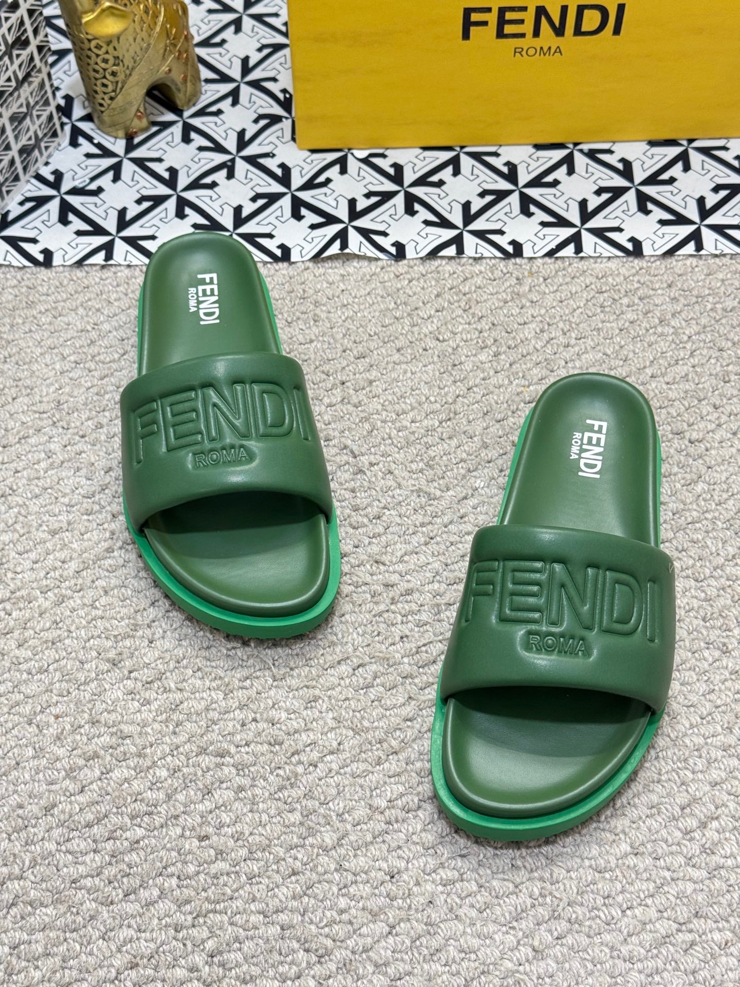 LuxluxHouse Best Quality Sandals Fendi