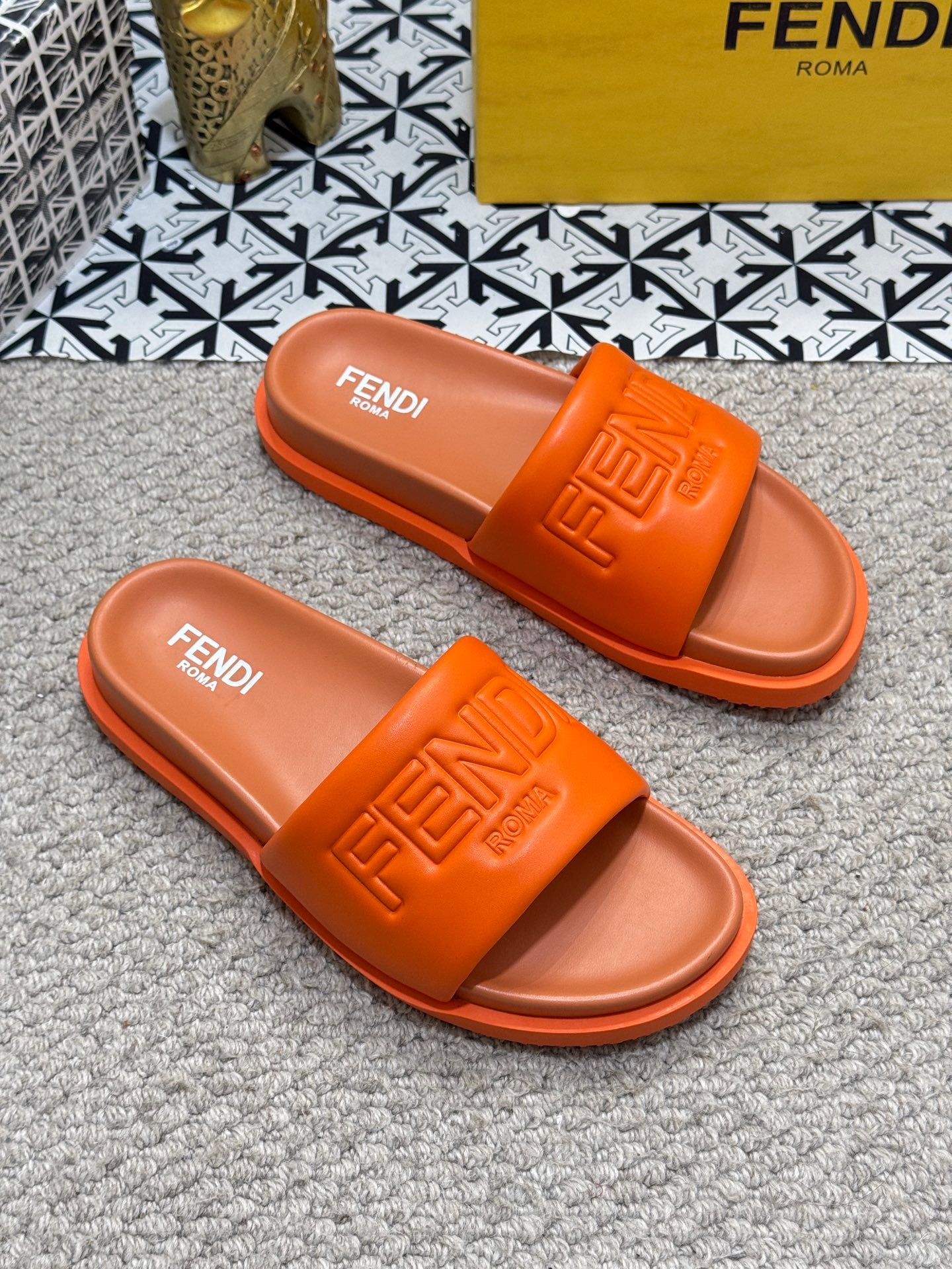 LuxluxHouse Best Quality Sandals Fendi