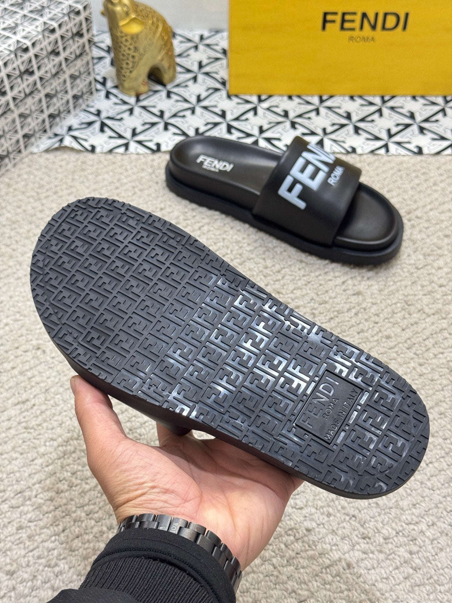 LuxluxHouse Best Quality Sandals Fendi