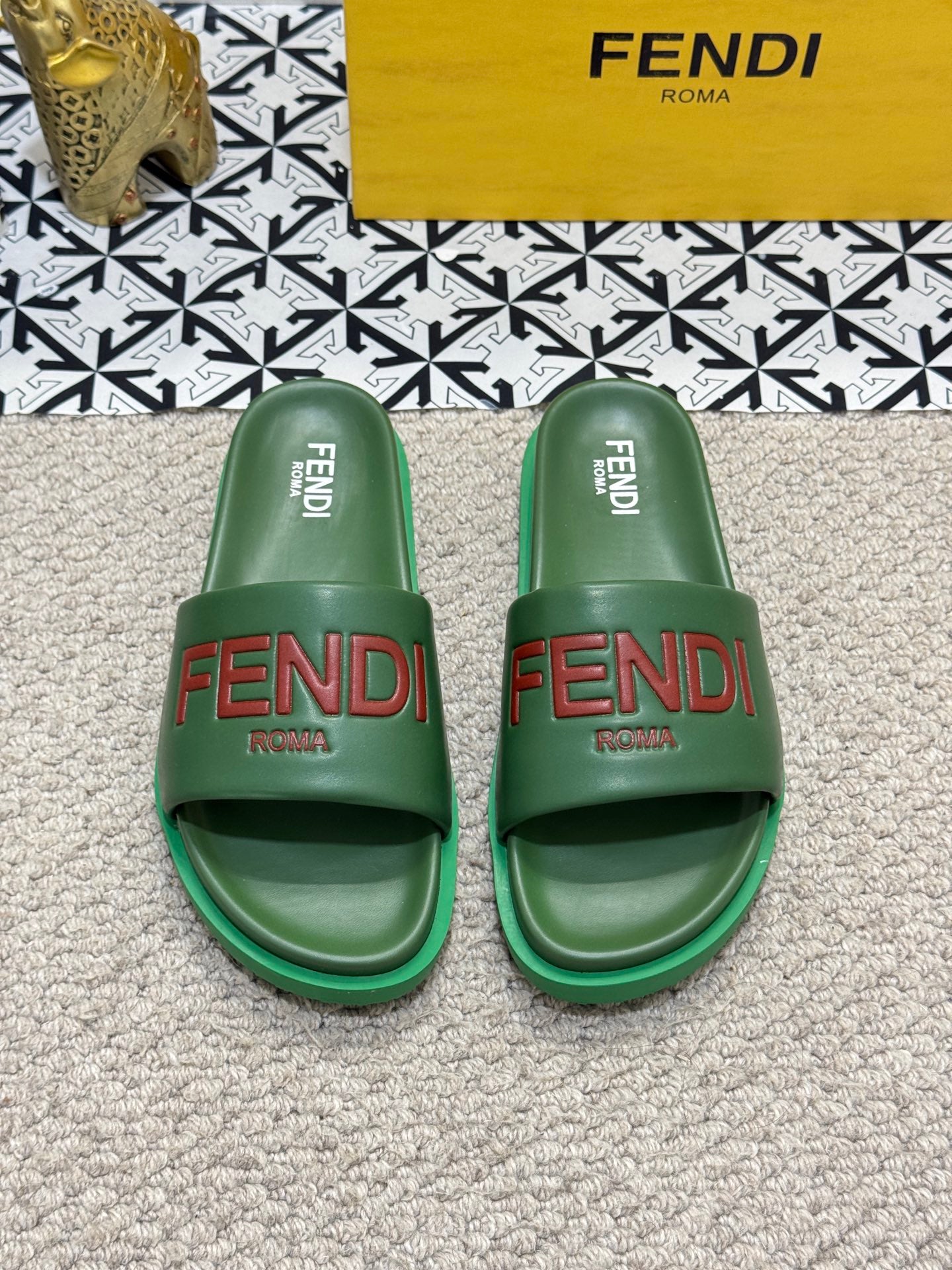 LuxluxHouse Best Quality Sandals Fendi