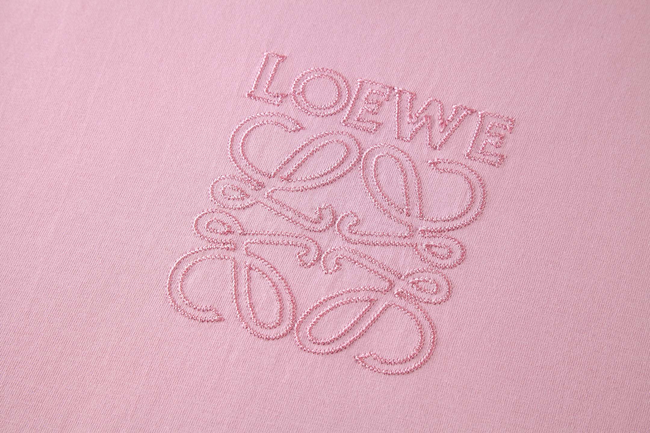 LuxluxHouse Best Quality Clothes T-shirt Loewe